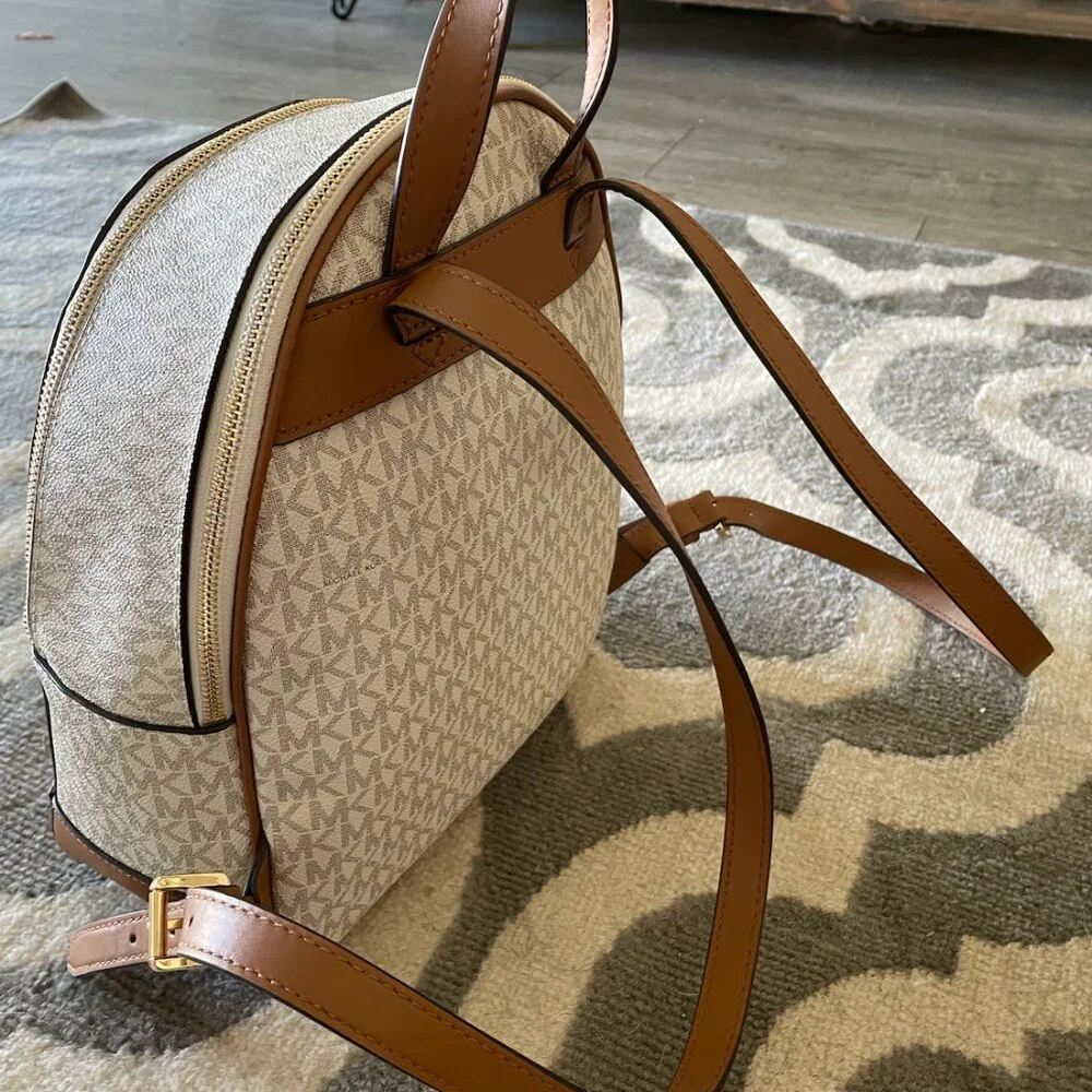 NWT Michael Kors "Brooklyn" medium logo monogram backpack in tan / vanilla Y2K - Picture 6 of 14